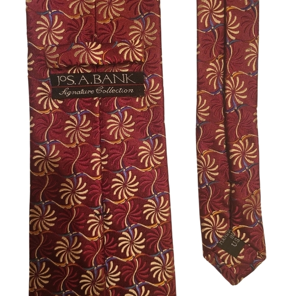 Jos A. Bank Signature Collection Red and Gold Patterned Neck Tie - Picture 4 of 4